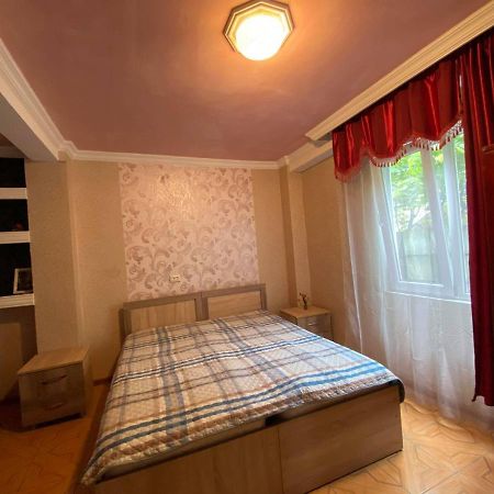 Anna Hostel Kobuleti Exterior foto